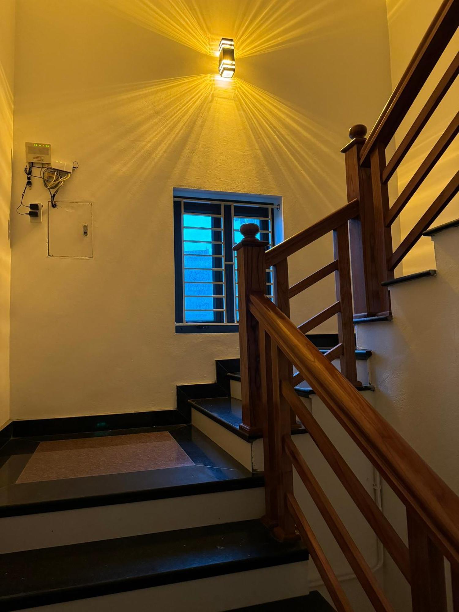 Hotel Minh Thang Nho Quan Zewnętrze zdjęcie