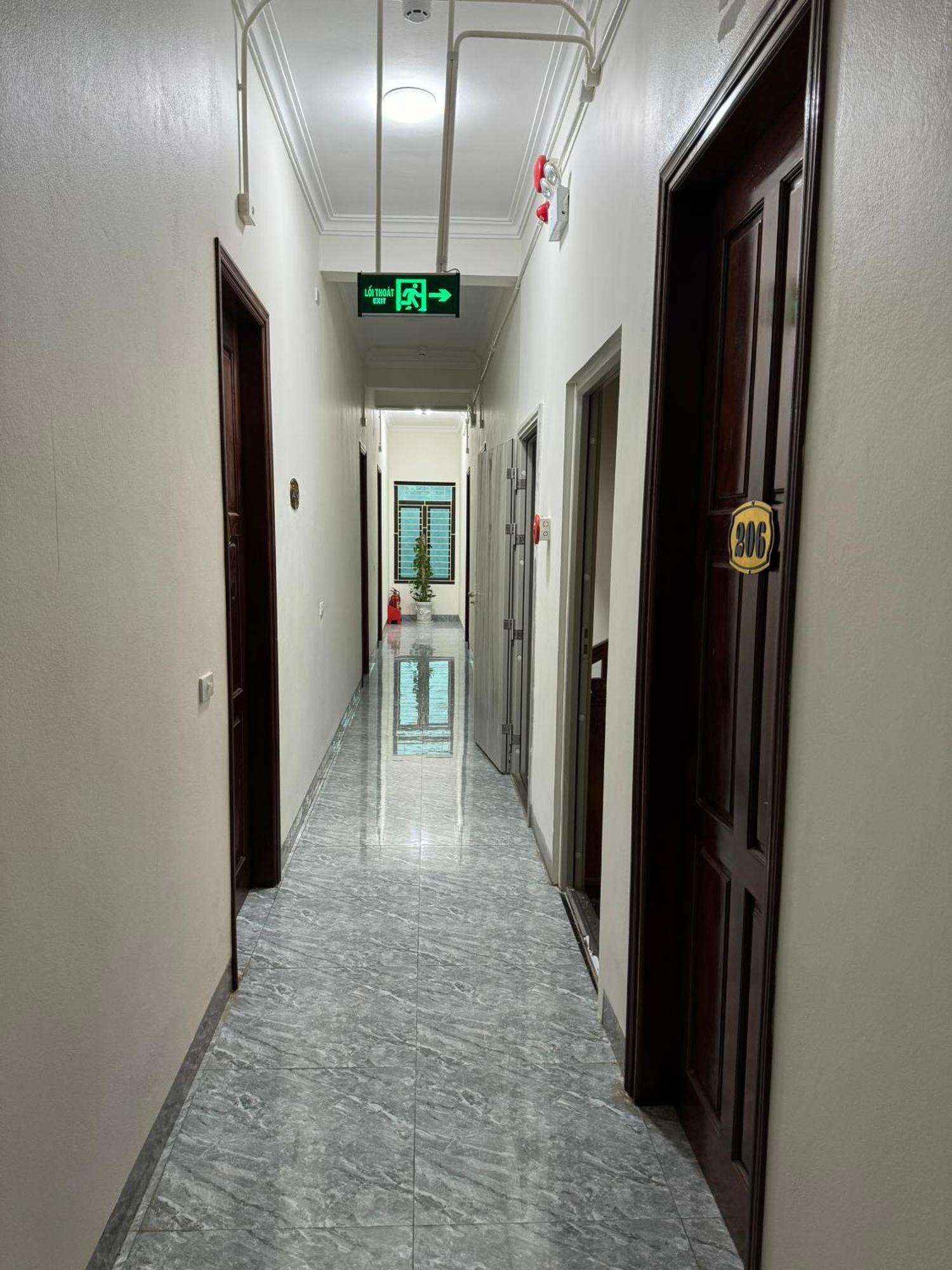 Hotel Minh Thang Nho Quan Zewnętrze zdjęcie