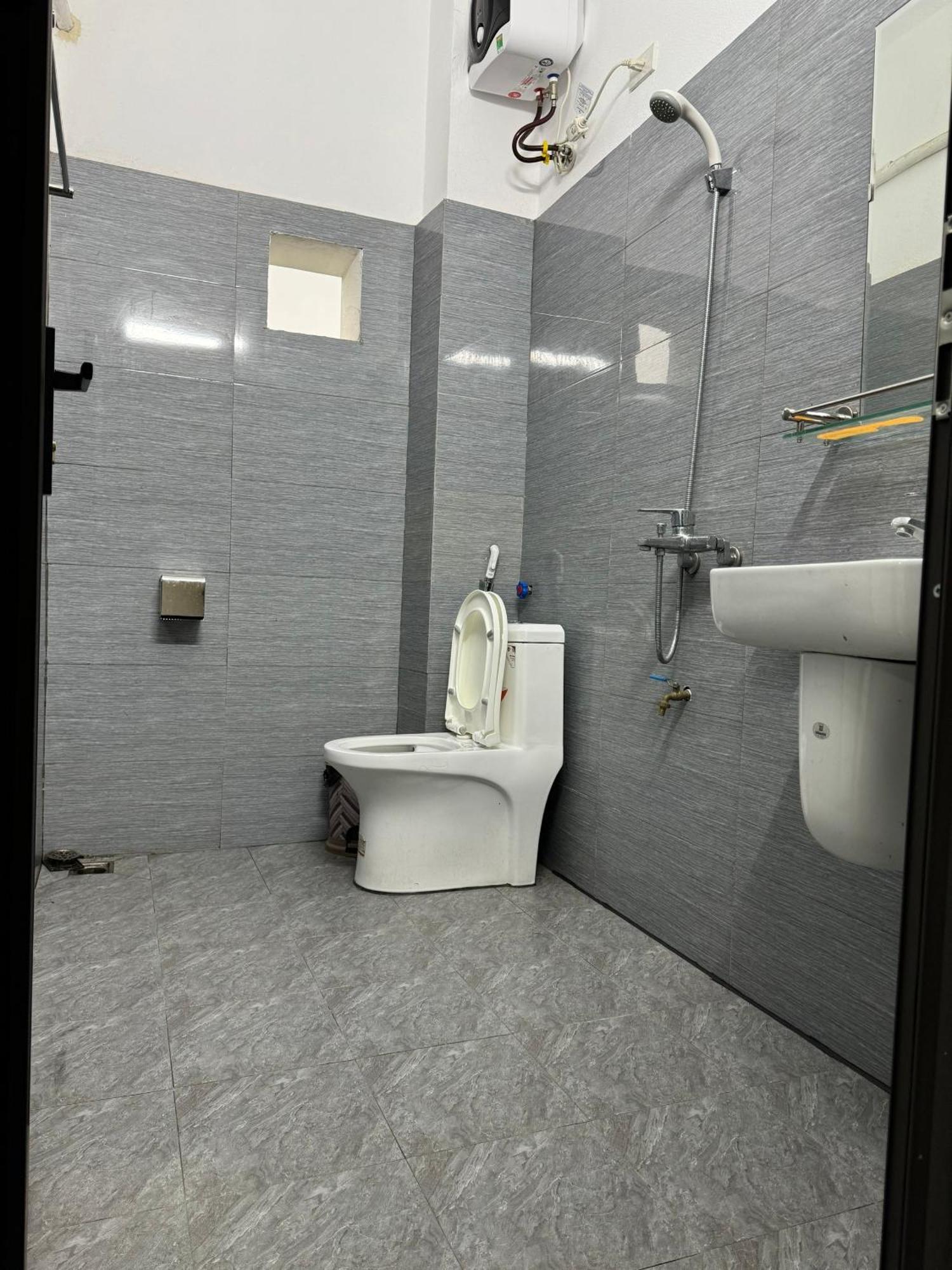 Hotel Minh Thang Nho Quan Zewnętrze zdjęcie